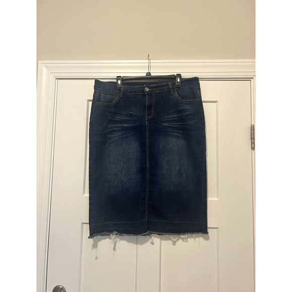 Dark Blue Wash Modest Denim Pencil Skirt Stretch Straight Size XL Frayed Hemline - Picture 1 of 8